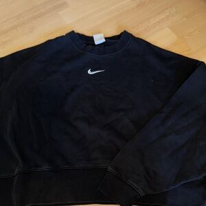 Nike Women’s Crewneck Sweater